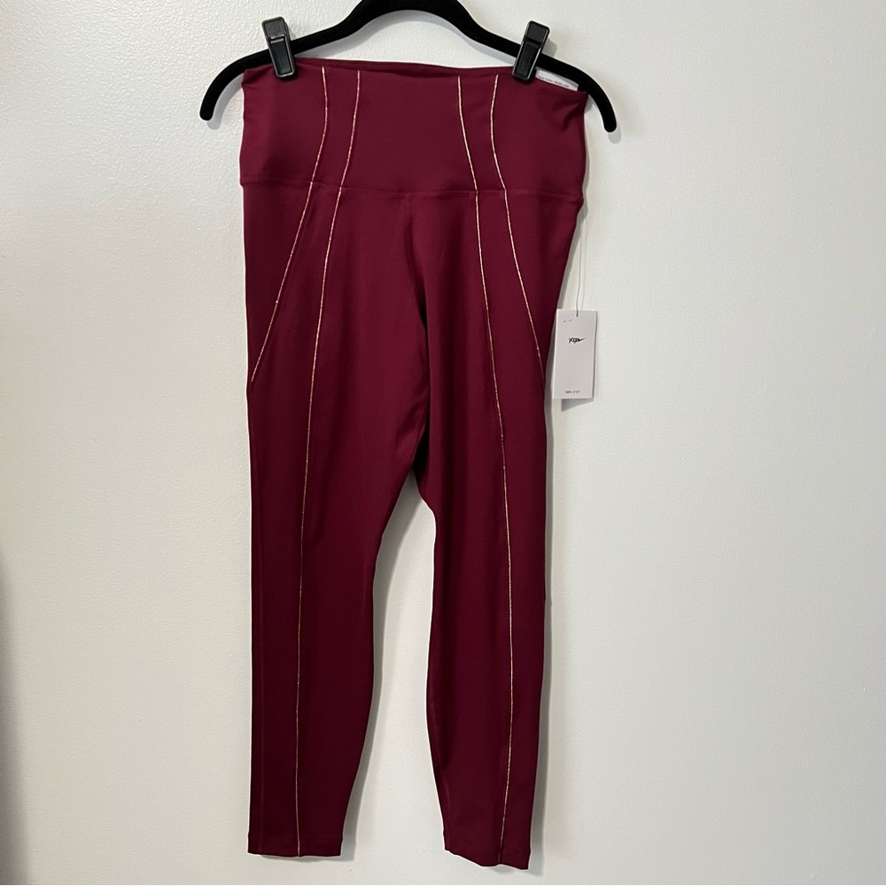 Nike Women's Dark Beetroot Lurex Yoga 7/8 Training Tights size L.